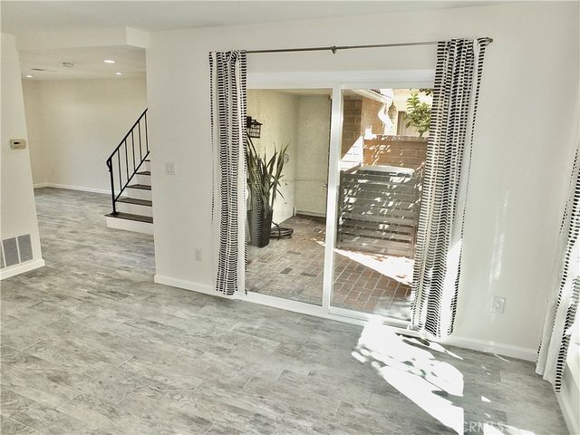 6884 Breton, Cypress, CA 90630