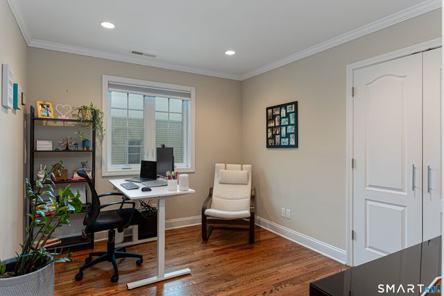119 Seaside Avenue A, Stamford, CT 06902