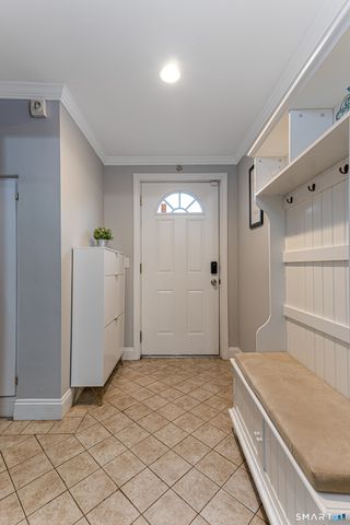 119 Seaside Avenue A, Stamford, CT 06902