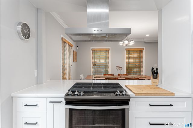 119 Seaside Avenue A, Stamford, CT 06902