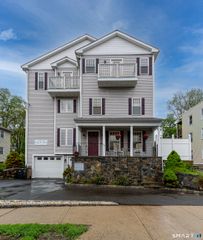 119 Seaside Avenue A, Stamford, CT 06902