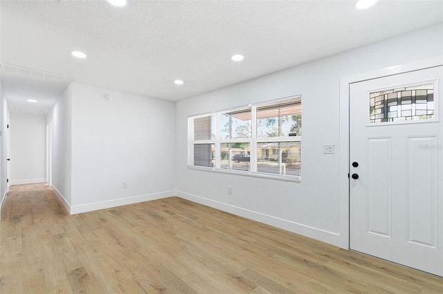 304 FOREST PARK AVENUE, Temple Terrace, FL 33617