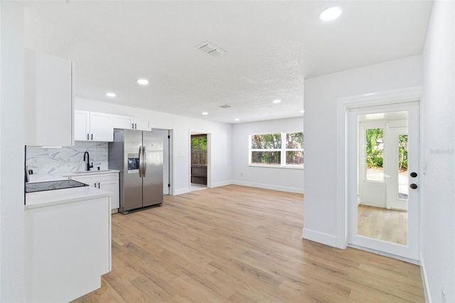 304 FOREST PARK AVENUE, Temple Terrace, FL 33617