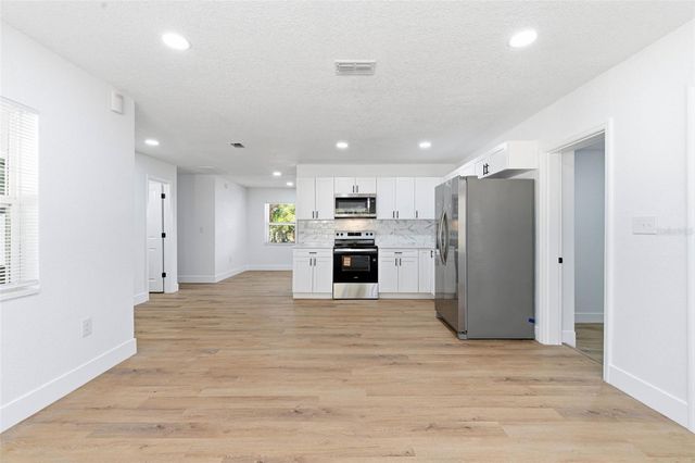 304 FOREST PARK AVENUE, Temple Terrace, FL 33617