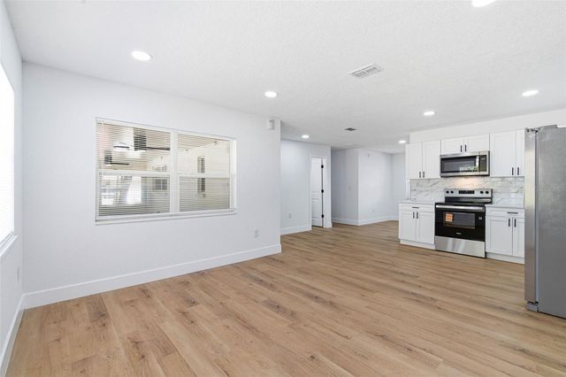 304 FOREST PARK AVENUE, Temple Terrace, FL 33617