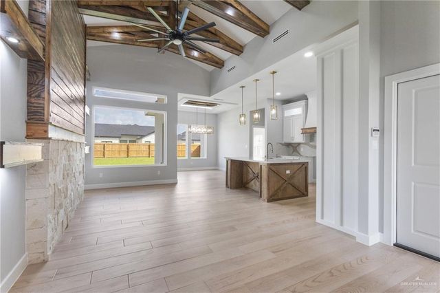 808 Azalea Street, Mission, TX 78572