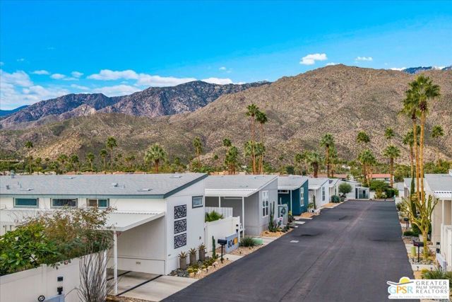 804 Hila Lane, Palm Springs, CA 92264