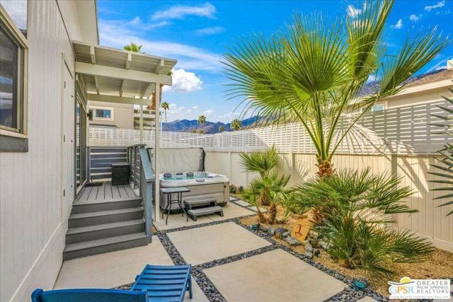 804 Hila Lane, Palm Springs, CA 92264