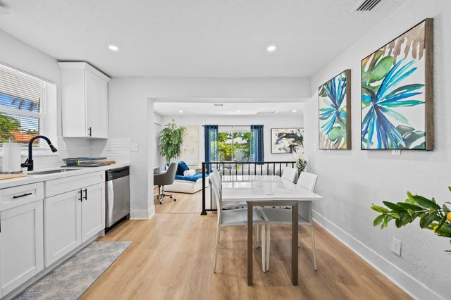 415 SE 3rd Avenue, Delray Beach, FL 33483