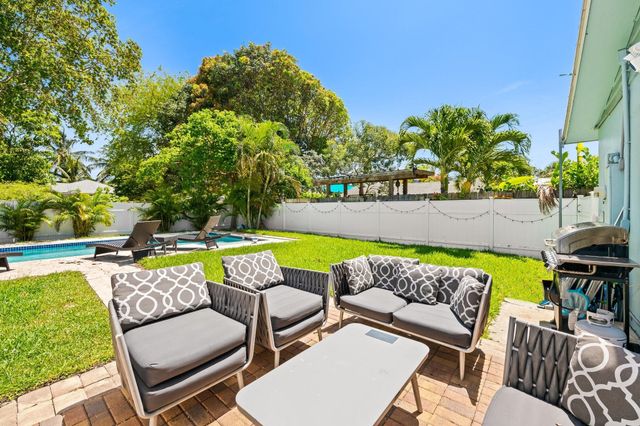 415 SE 3rd Avenue, Delray Beach, FL 33483