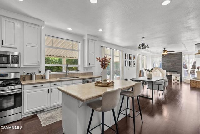 15455 Glenoaks Boulevard 146, Sylmar, CA 91342