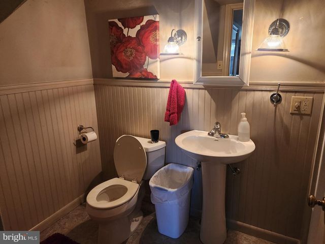 444 DONEGAL SPRINGS RD, Mount Joy, PA 17552