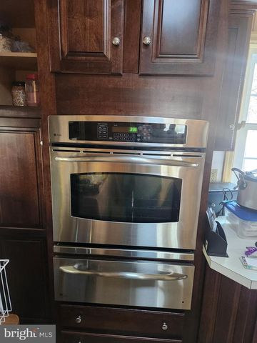 444 DONEGAL SPRINGS RD, Mount Joy, PA 17552