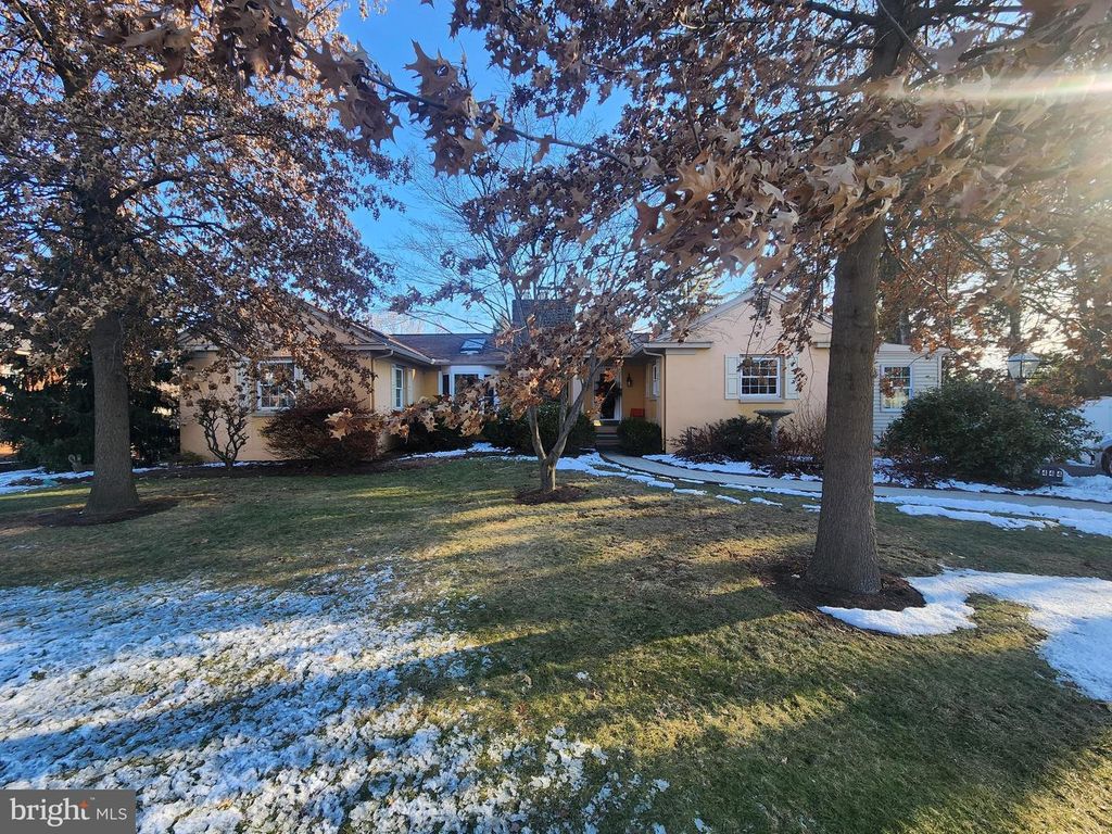 444 DONEGAL SPRINGS RD, Mount Joy, PA 17552