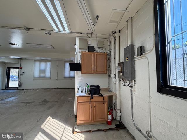 7327 EDMUND ST, Philadelphia, PA 19136