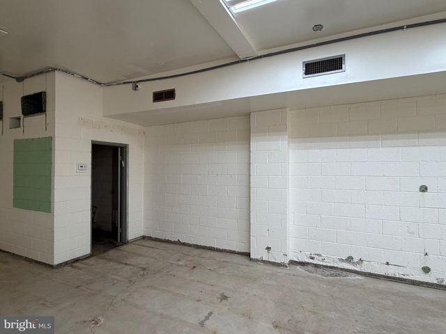 7327 EDMUND ST, Philadelphia, PA 19136