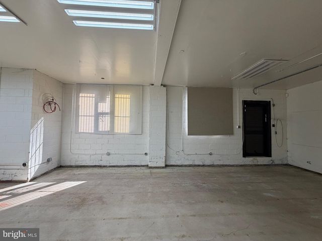 7327 EDMUND ST, Philadelphia, PA 19136