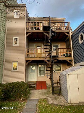 70 Park Avenue, Albany, NY 12202