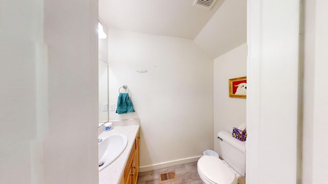 1696 NE Lotus Drive, Bend, OR 97701