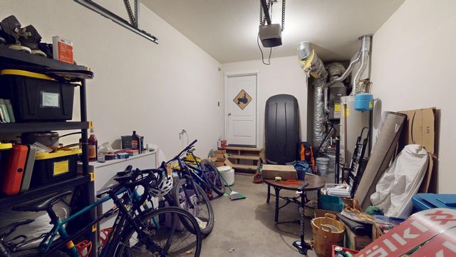 1696 NE Lotus Drive, Bend, OR 97701