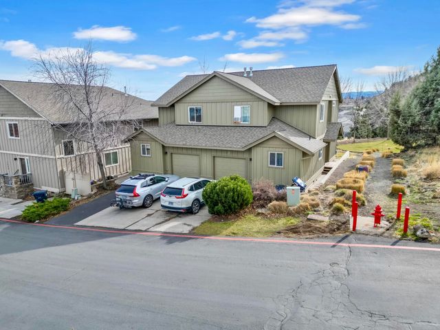 1696 NE Lotus Drive, Bend, OR 97701