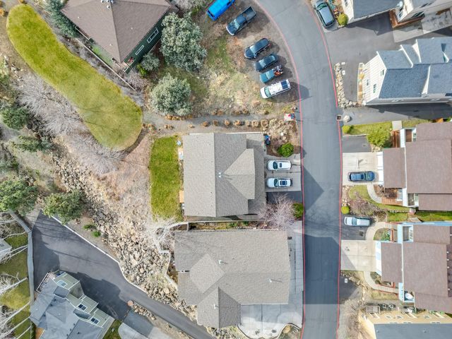 1696 NE Lotus Drive, Bend, OR 97701