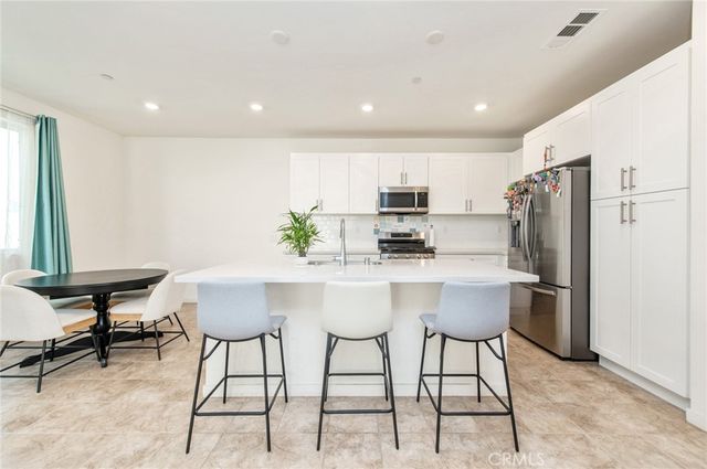3675 S NEXA PASEO, Ontario, CA 91761