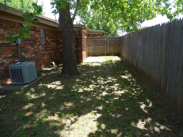 4818 66th Street, B, Lubbock, TX 79414