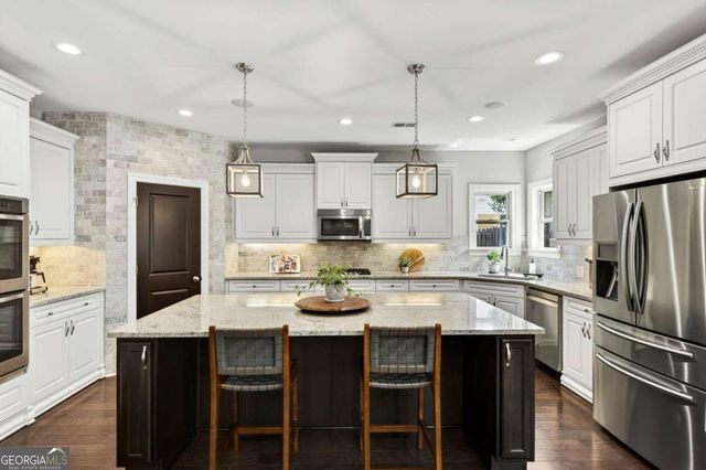 3740 Williams Point Drive, Cumming, GA 30028