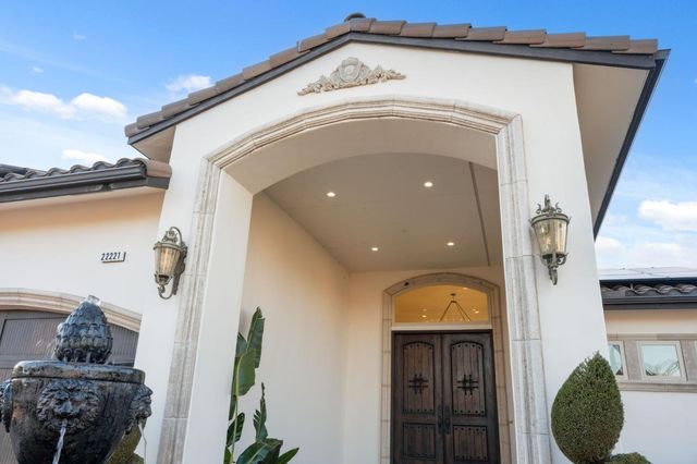 22221 Masters Drive, Friant, CA 93626