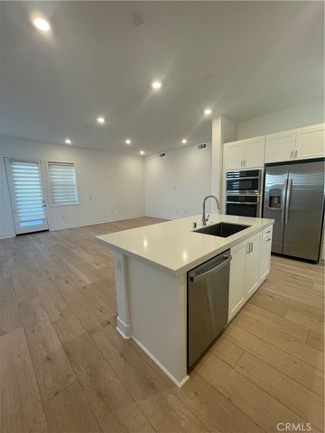 117 Proctor, Irvine, CA 92618