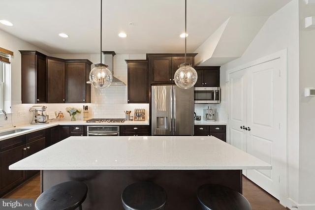 13074 WALLICH WAY, Germantown, MD 20874