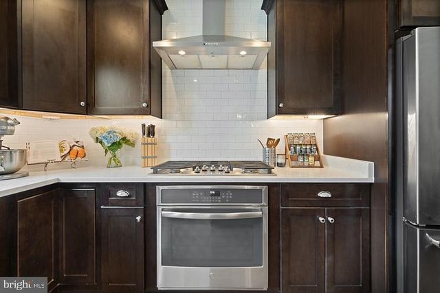 13074 WALLICH WAY, Germantown, MD 20874