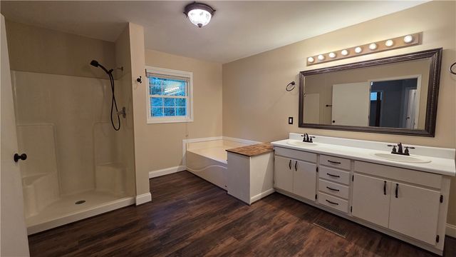 329 Arphenia Drive, West Union, SC 29696