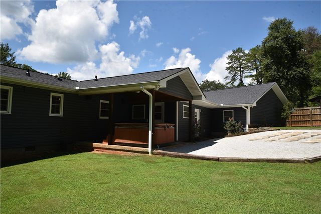 329 Arphenia Drive, West Union, SC 29696
