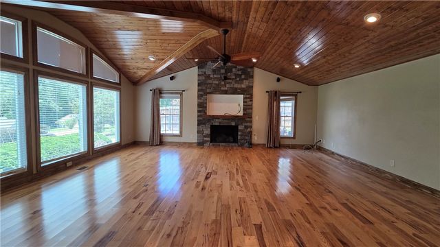 329 Arphenia Drive, West Union, SC 29696