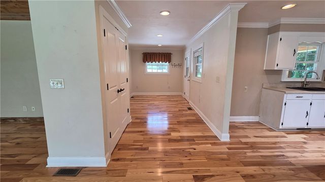 329 Arphenia Drive, West Union, SC 29696