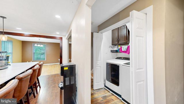 322 WALLACE DR, Newark, DE 19711