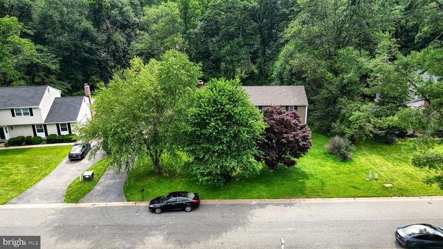 322 WALLACE DR, Newark, DE 19711