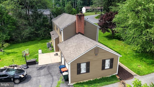 322 WALLACE DR, Newark, DE 19711
