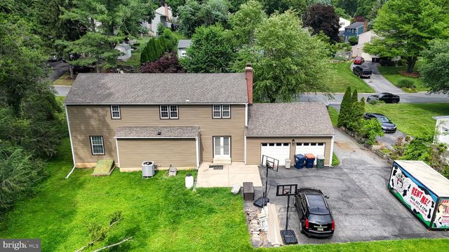 322 WALLACE DR, Newark, DE 19711