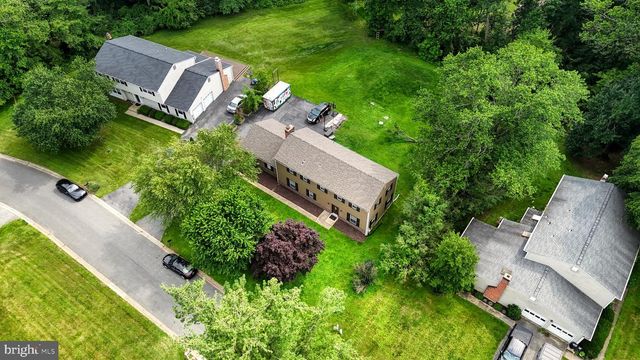 322 WALLACE DR, Newark, DE 19711
