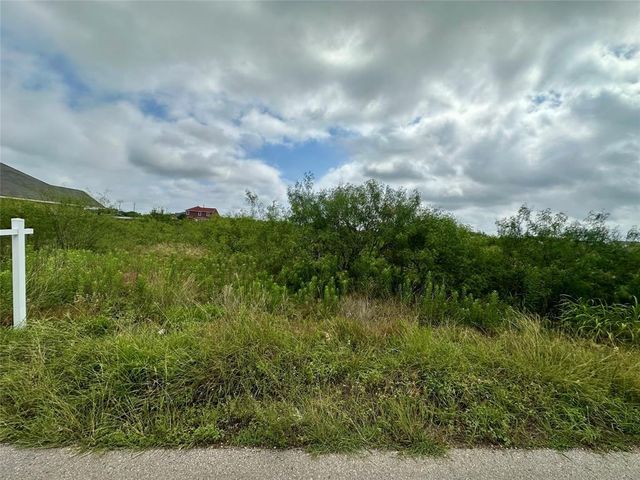 175 El Dorado DR, Kyle, TX 78640