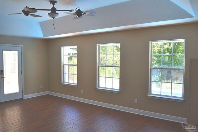 3055 Wallace Lake Rd, Pace, FL 32571