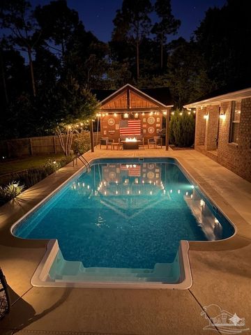 3055 Wallace Lake Rd, Pace, FL 32571