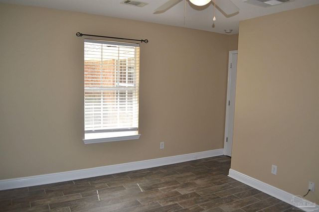 3055 Wallace Lake Rd, Pace, FL 32571