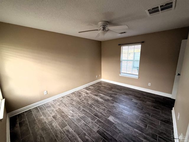 3055 Wallace Lake Rd, Pace, FL 32571