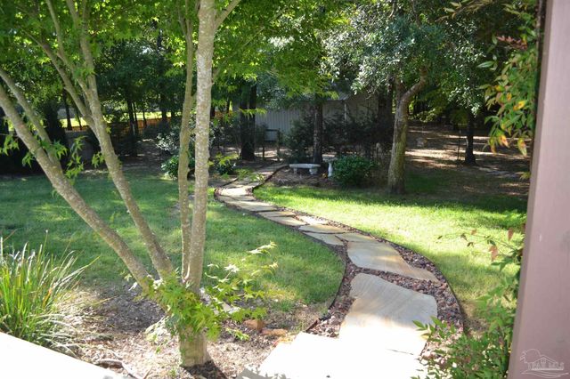 3055 Wallace Lake Rd, Pace, FL 32571