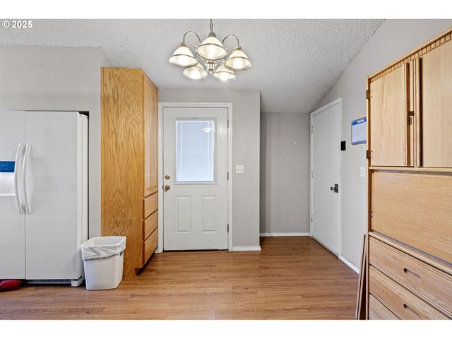 26 E 3RD St, Lowell, OR 97452