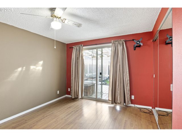 26 E 3RD St, Lowell, OR 97452